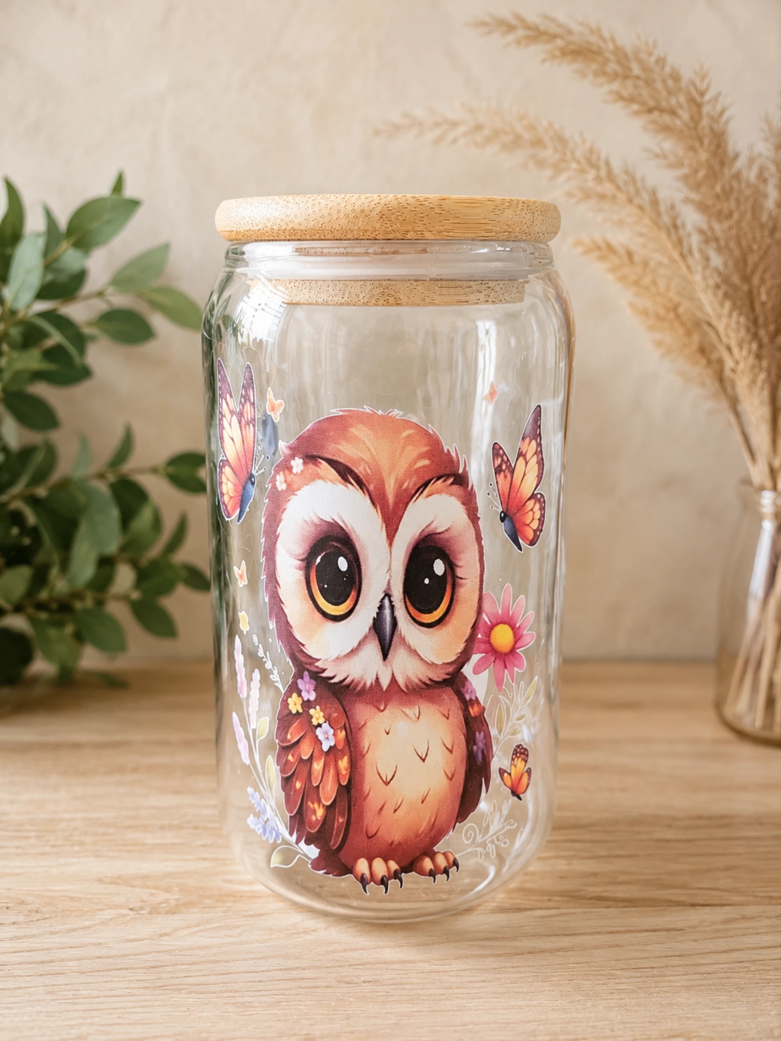 Verre canette avec paille en verre, couvercle en bambou et goupillon